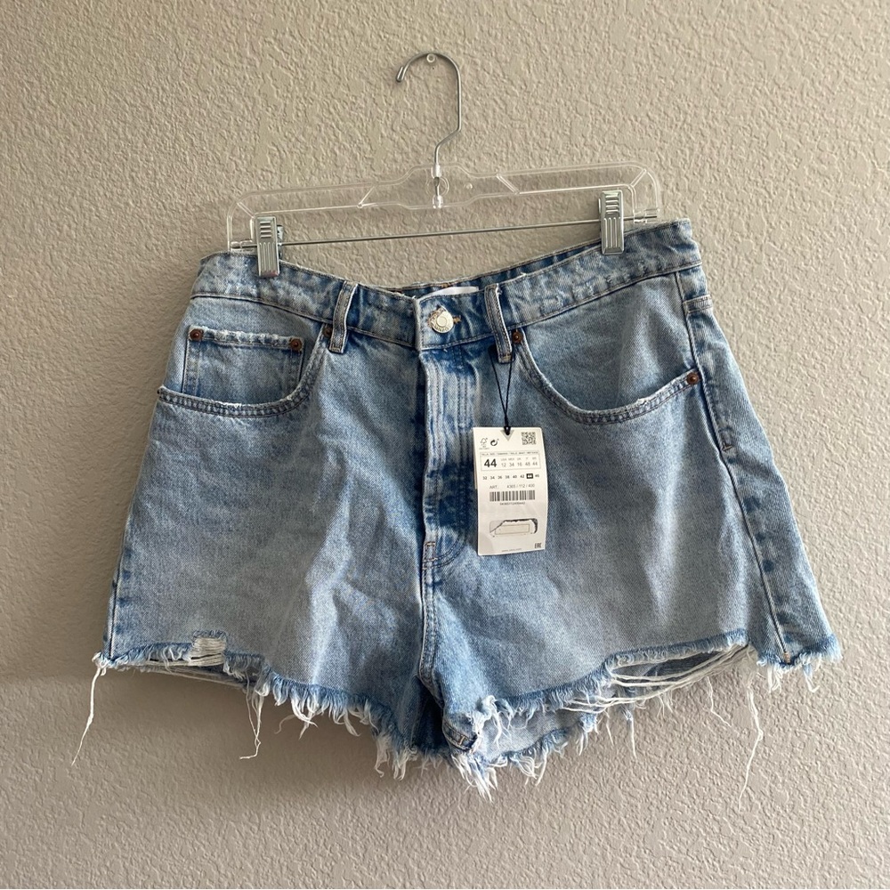 NWT ZARA Denim Cutoff shorts 🌊